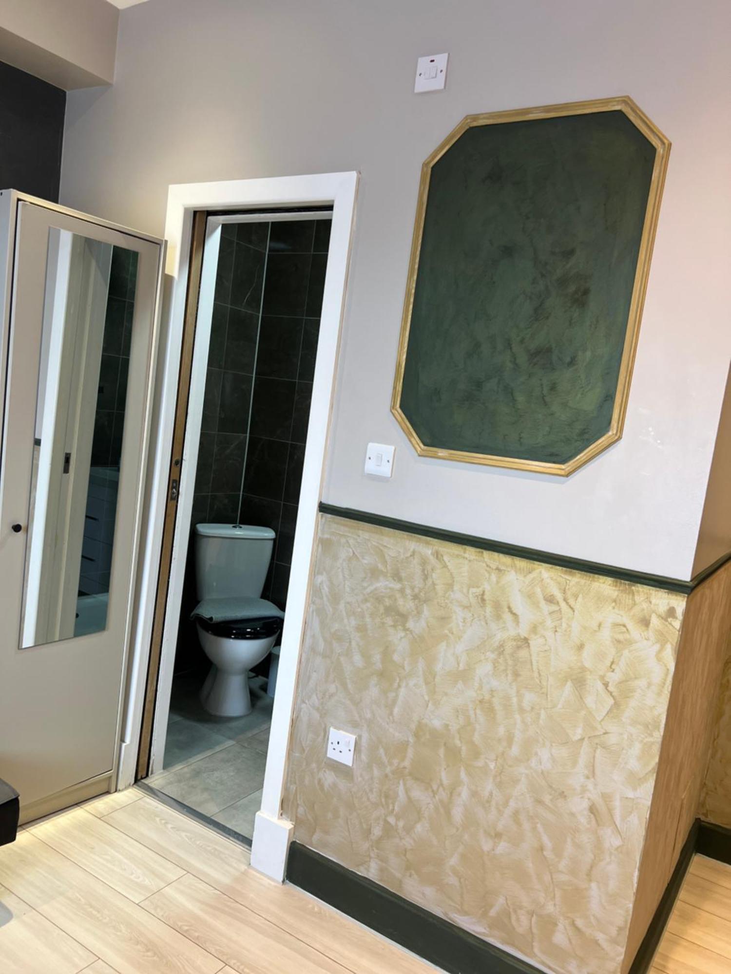 Paragraph Edmonton Palmers Green Exterior photo